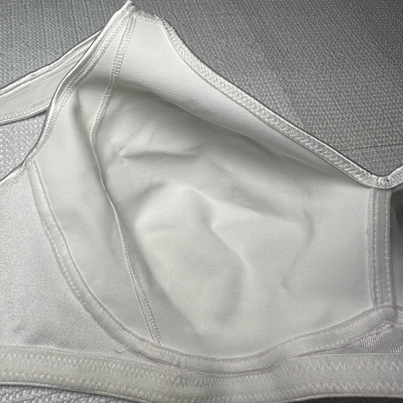 Playtex 18 Hour Full Figure Coverage Stylish Support Lined Wireless Bra 38B - Picture 5 of 10